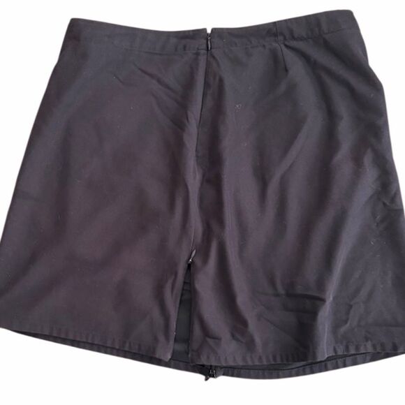 Patagonia Black 'Duway' skort skirt size 12. - Picture 3 of 5